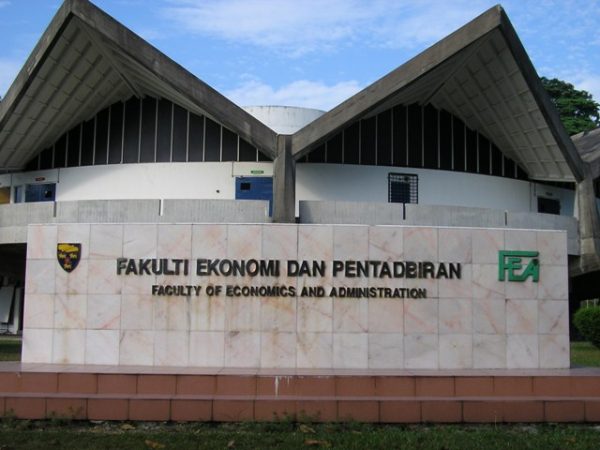 Fakulti Ekonomi Dan Pentadbiran University Malaya